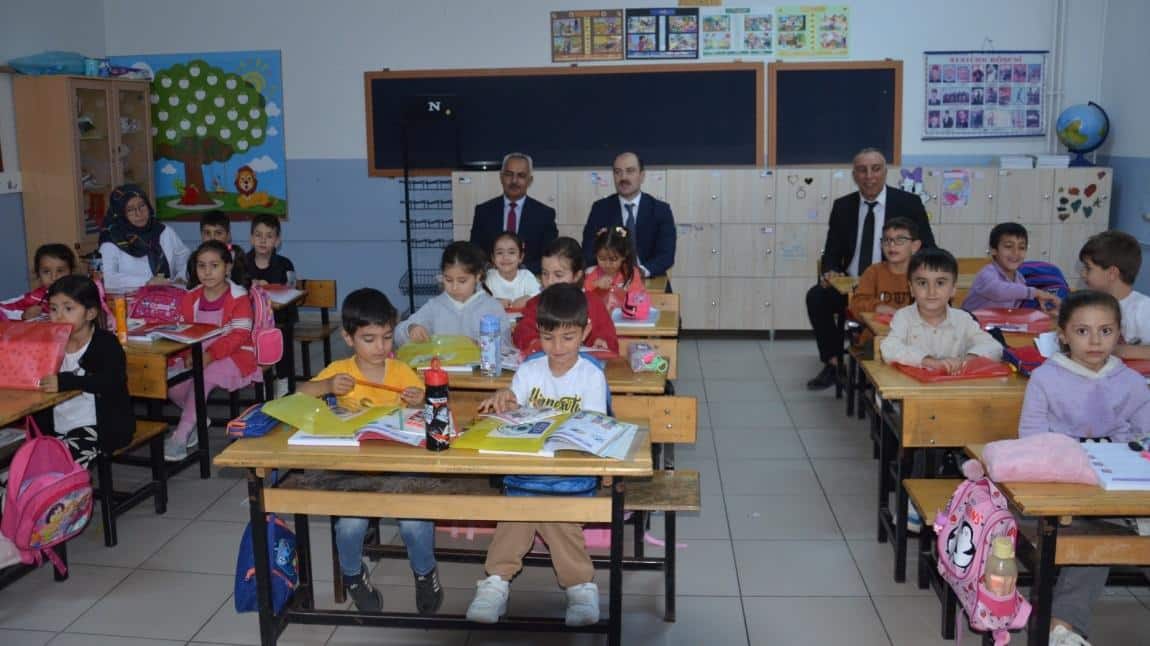  Oltu Kaymakamı ve Belediye Başkanından Anlamlı Ziyaret